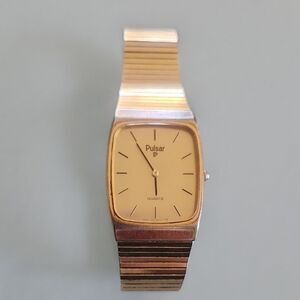 Pulsar Gold Tonneau Watch with Expandable Bracelet
